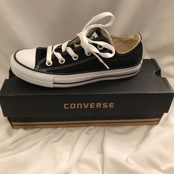 size 4 converse white